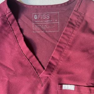 Figs - Burgundy Catarina One Pocket Scrub top